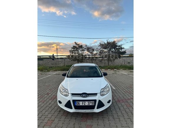 Sahibinden Ford Focus 1.6 TDCi Trend X 2014 Model  244.000 km Beyaz
