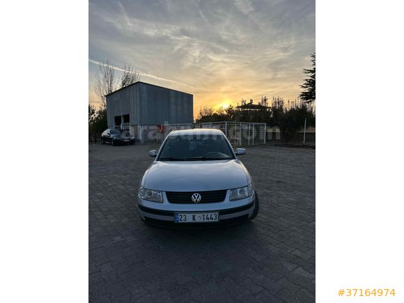 Sahibinden Volkswagen Passat 1.8 Trendline 2000 Model 
