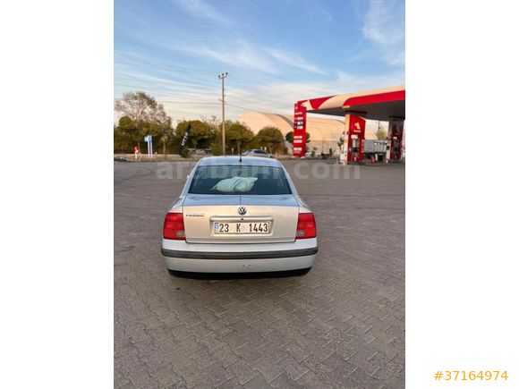 Sahibinden Volkswagen Passat 1.8 Trendline 2000 Model 