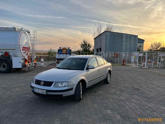 Sahibinden Volkswagen Passat 1.8 Trendline 2000 Model 