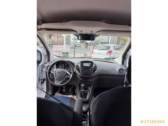 Sahibinden Ford Tourneo Courier 1.5 TDCi Titanium Plus 2018 Model 