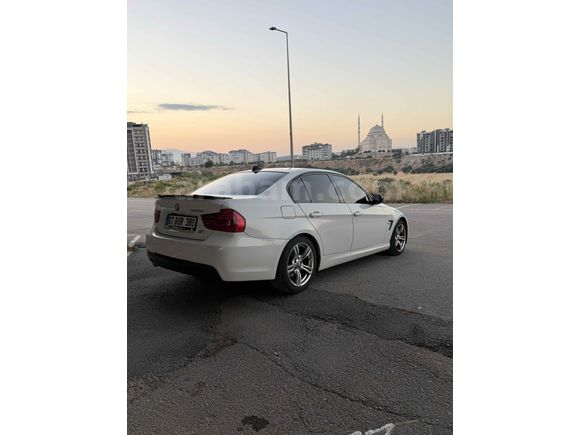 IŞIK PAKET 2011 E90 BMW 320D 184 HP
