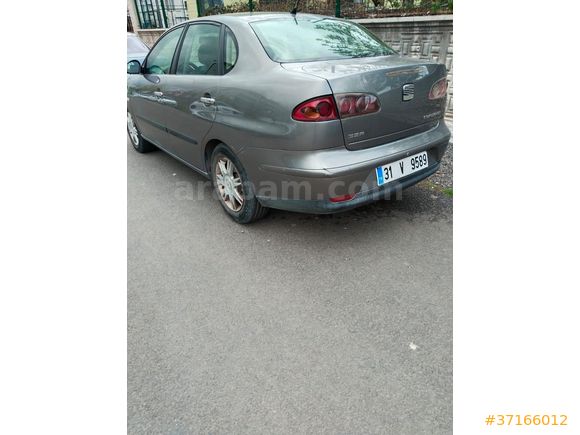 Sahibinden Seat Cordoba 1.4 Basic 2006 Model  310.000 km Gri (Gümüş)