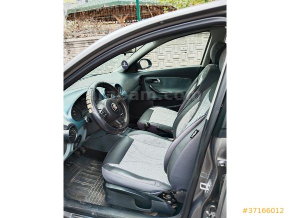 Sahibinden Seat Cordoba 1.4 Basic 2006 Model  310.000 km Gri (Gümüş)