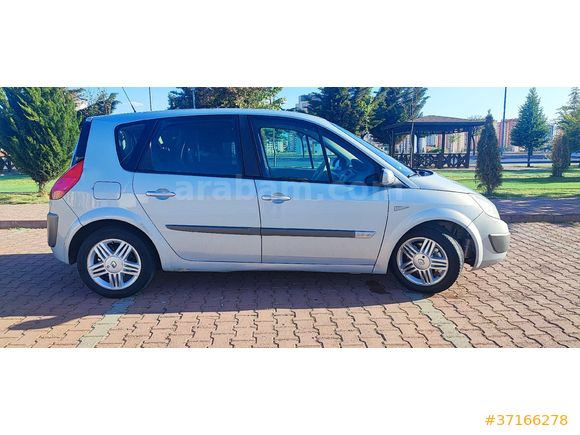 Sahibinden Renault Scenic 2.0 Privilege 2005 Model