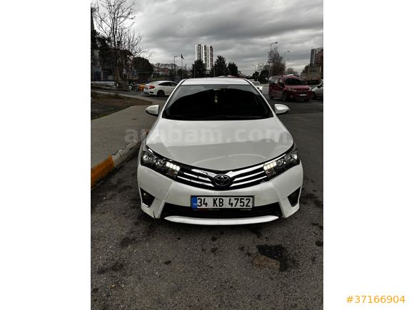 Toyota Corolla1.4 4D life paket Sedefli Beyaz