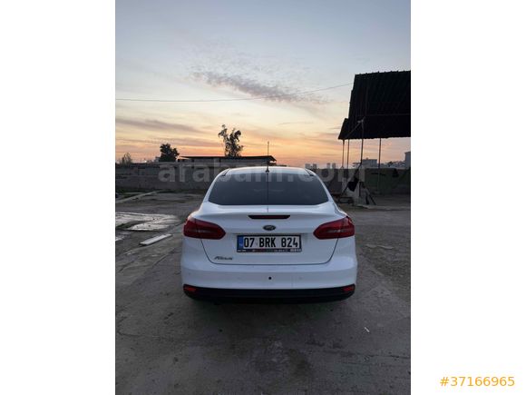 Ford Focus 1.5 TDCi Trend X 2016 Model  