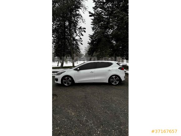 Sahibinden Kia Ceed 1.6 CRDi Premium 2015 Model 