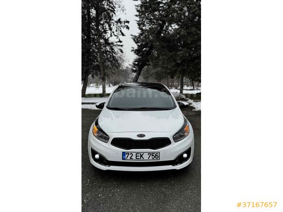 Sahibinden Kia Ceed 1.6 CRDi Premium 2015 Model 