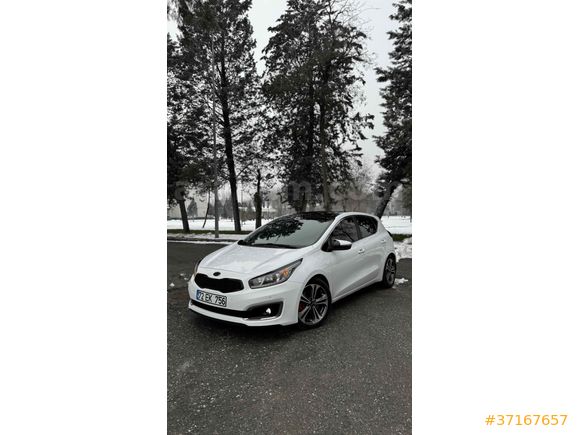 Sahibinden Kia Ceed 1.6 CRDi Premium 2015 Model 