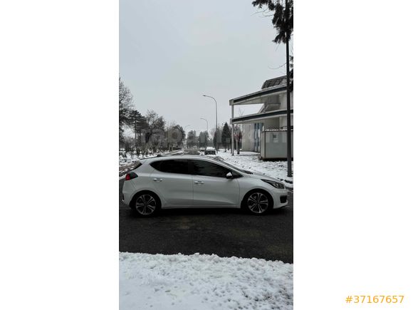 Sahibinden Kia Ceed 1.6 CRDi Premium 2015 Model 