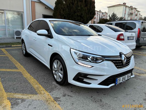 Sahibinden Renault Megane 1.3 TCe Joy Comfort 2022 Model 