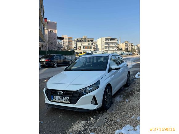 Sahibinden Hyundai i20 1.4 MPI Style 2021 Model  DÜŞÜK KM DEĞİŞENSİZ 