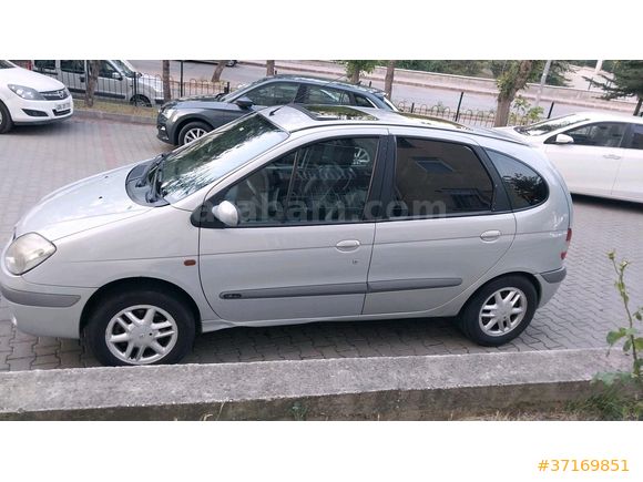 Sahibinden Renault Scenic 1.6 Dynamique 2003 Model