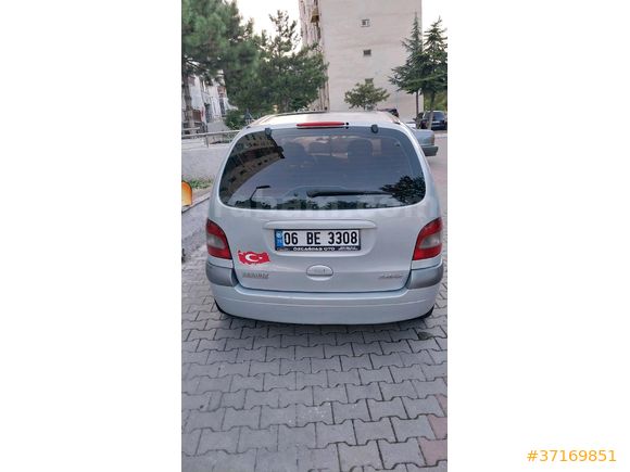 Sahibinden Renault Scenic 1.6 Dynamique 2003 Model