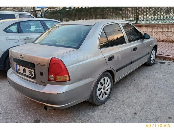 Sahibinden Hyundai Accent 1.5 CRDi Admire 2006 Model  345.000 km Gri (Gümüş)