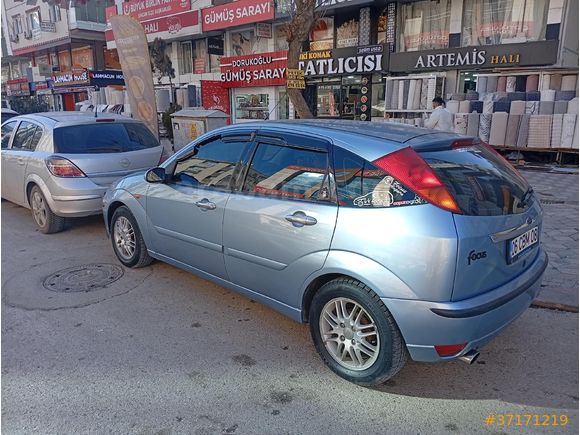 Sahibinden Ford Focus 1.6 Ghia 2005 Model
