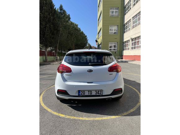 Sahibinden Kia Ceed 1.6 CRDi Concept Plus 2012 Model 