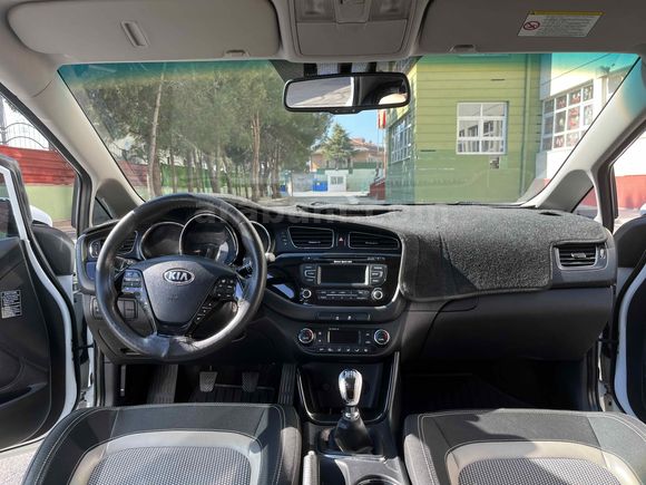 Sahibinden Kia Ceed 1.6 CRDi Concept Plus 2012 Model 