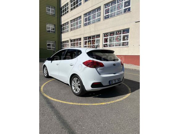 Sahibinden Kia Ceed 1.6 CRDi Concept Plus 2012 Model 