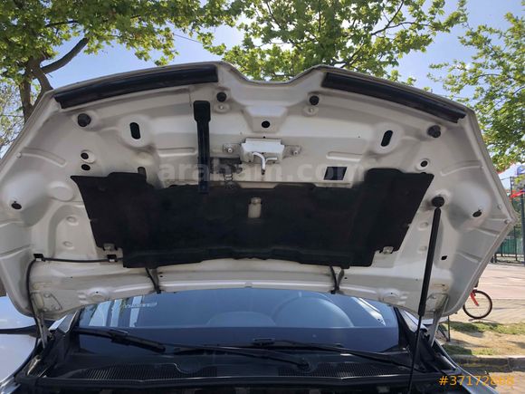 Sahibinden Renault Megane 1.5 dCi Touch Plus 2015 Model  198.000 km Beyaz