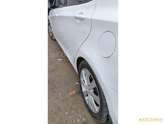 Sahibinden Hyundai Accent Blue 1.6 CRDI Prime 2014 Model