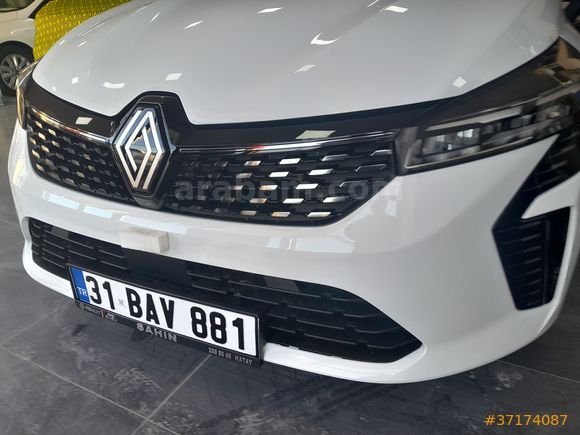 Sahibinden Renault Clio 1.0 TCe Evolution 2025 Model 