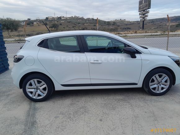 Sahibinden Renault Clio 1.0 TCe Evolution 2025 Model 