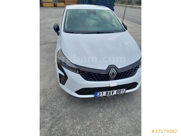 Sahibinden Renault Clio 1.0 TCe Evolution 2025 Model 