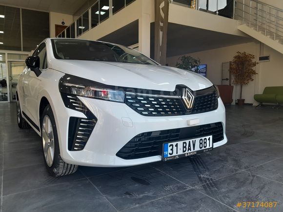 Sahibinden Renault Clio 1.0 TCe Evolution 2025 Model 
