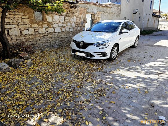 Sahibinden Renault Megane 1.3 TCe Joy 2021 Model