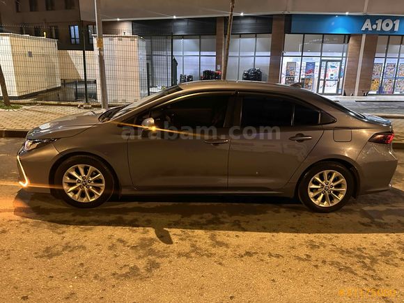 Sahibinden Toyota Corolla 1.5 Dream 2021 Model 