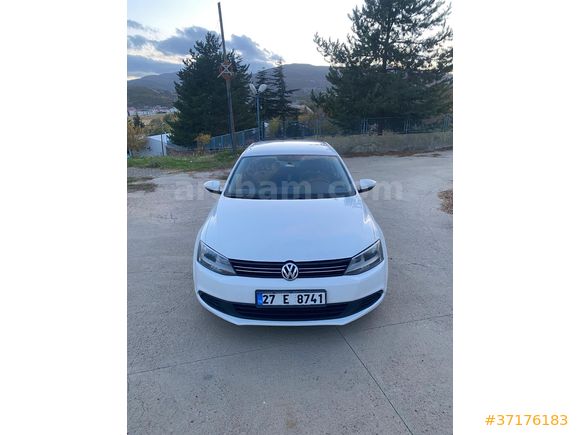 Sahibinden Volkswagen Jetta 1.2 TSi Trendline 2012 Model  155.000 km Beyaz