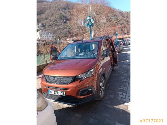 Sahibinden Peugeot Rifter 1.5 BlueHDI GT 2022 Model  90.000 km Bordo