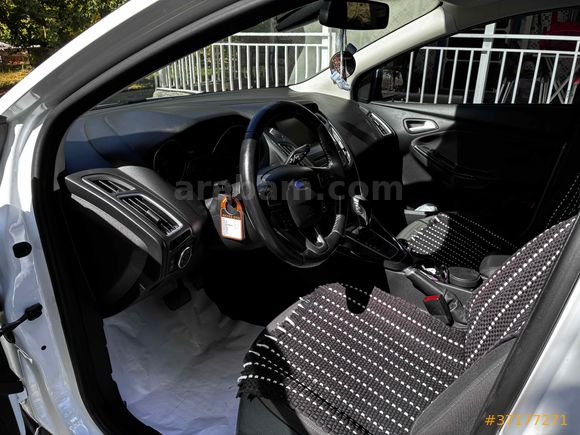 Sahibinden Ford Focus 1.6 Ti-VCT Titanium 2015 Model 