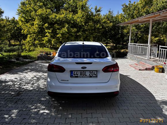Sahibinden Ford Focus 1.6 Ti-VCT Titanium 2015 Model 