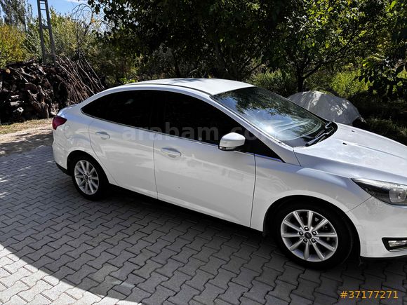 Sahibinden Ford Focus 1.6 Ti-VCT Titanium 2015 Model 