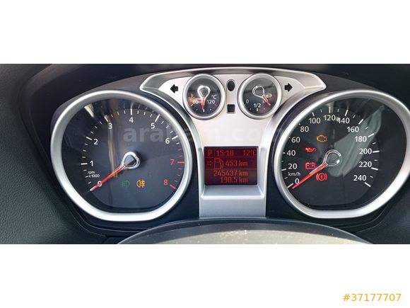 Memurdan satılık 2010 model Ford Focus 1.6 Comfort 2,5 Kasa
