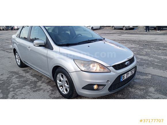 Memurdan satılık 2010 model Ford Focus 1.6 Comfort 2,5 Kasa