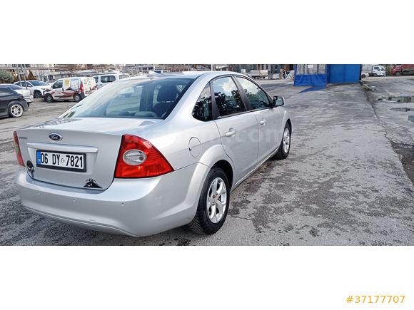 Memurdan satılık 2010 model Ford Focus 1.6 Comfort 2,5 Kasa