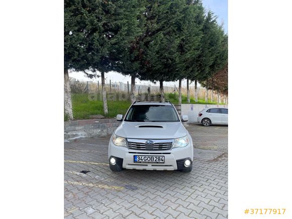 Değişensiz hatasız boyasız çeki demirli Subaru Forester 2.0 4Wd limited