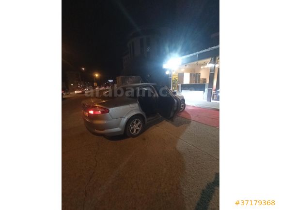 Sahibinden Ford Mondeo 2.0 TDCi Ghia 2010 Model  300.000 km Gri (metalik)