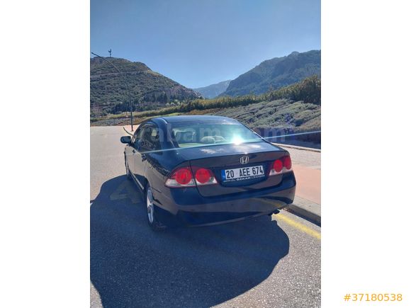 Sahibinden Honda Civic 1.6 i-VTEC Premium 2007 Model