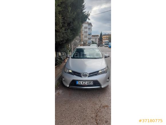 Sahibinden Toyota Auris 1.4 D-4D Active 2014 Model