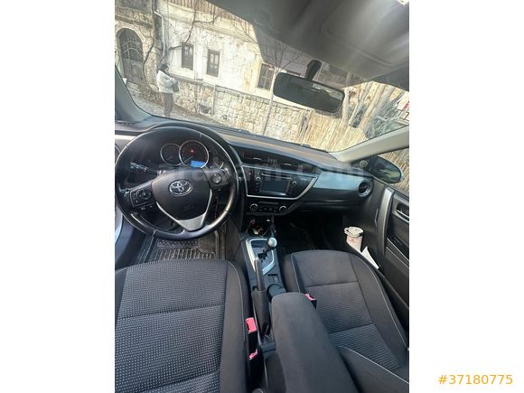 Sahibinden Toyota Auris 1.4 D-4D Active 2014 Model