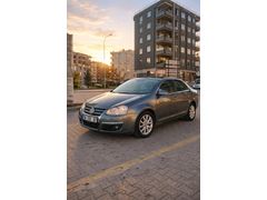 Sahibinden Volkswagen Jetta 1.6 TDi Comfortline 2011 Model  304.000 km Füme