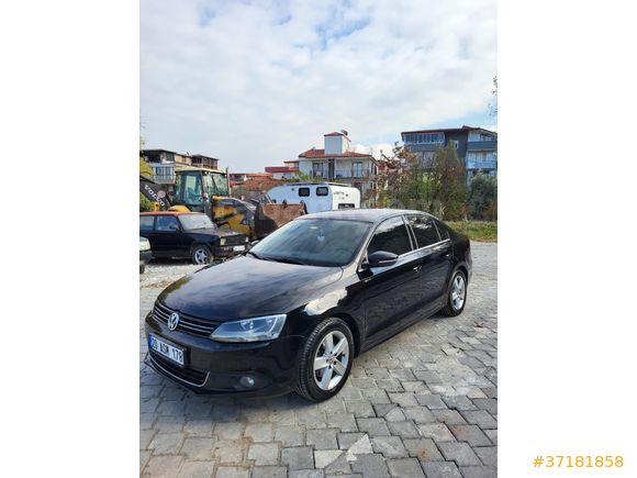 Sahibinden Volkswagen Jetta 1.6 TDi Comfortline 2012 Model