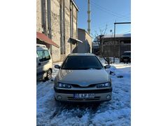 Sahibinden Renault Laguna 2.0 rxe 2000 model otomatik vites temiz araç cam gibi