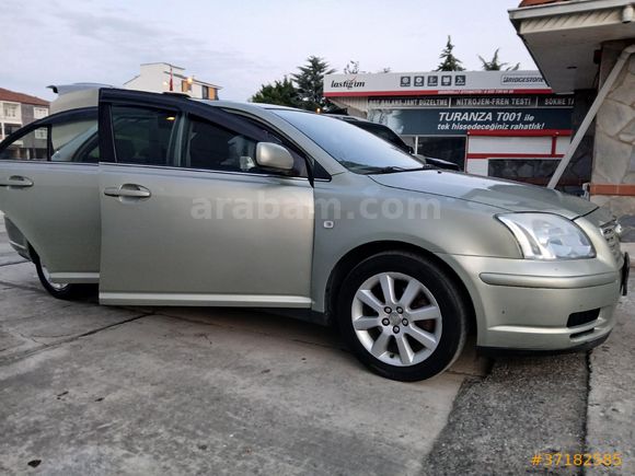 SAHİBİNDEN 163BİN KM 1.6 AVENSİS