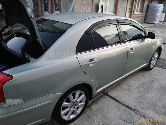 SAHİBİNDEN 163BİN KM 1.6 AVENSİS